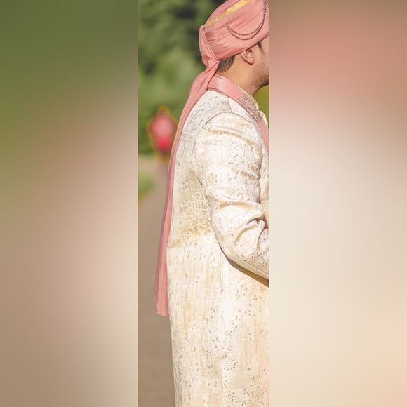 Groom  Sherwani - Picture 5 of 9
